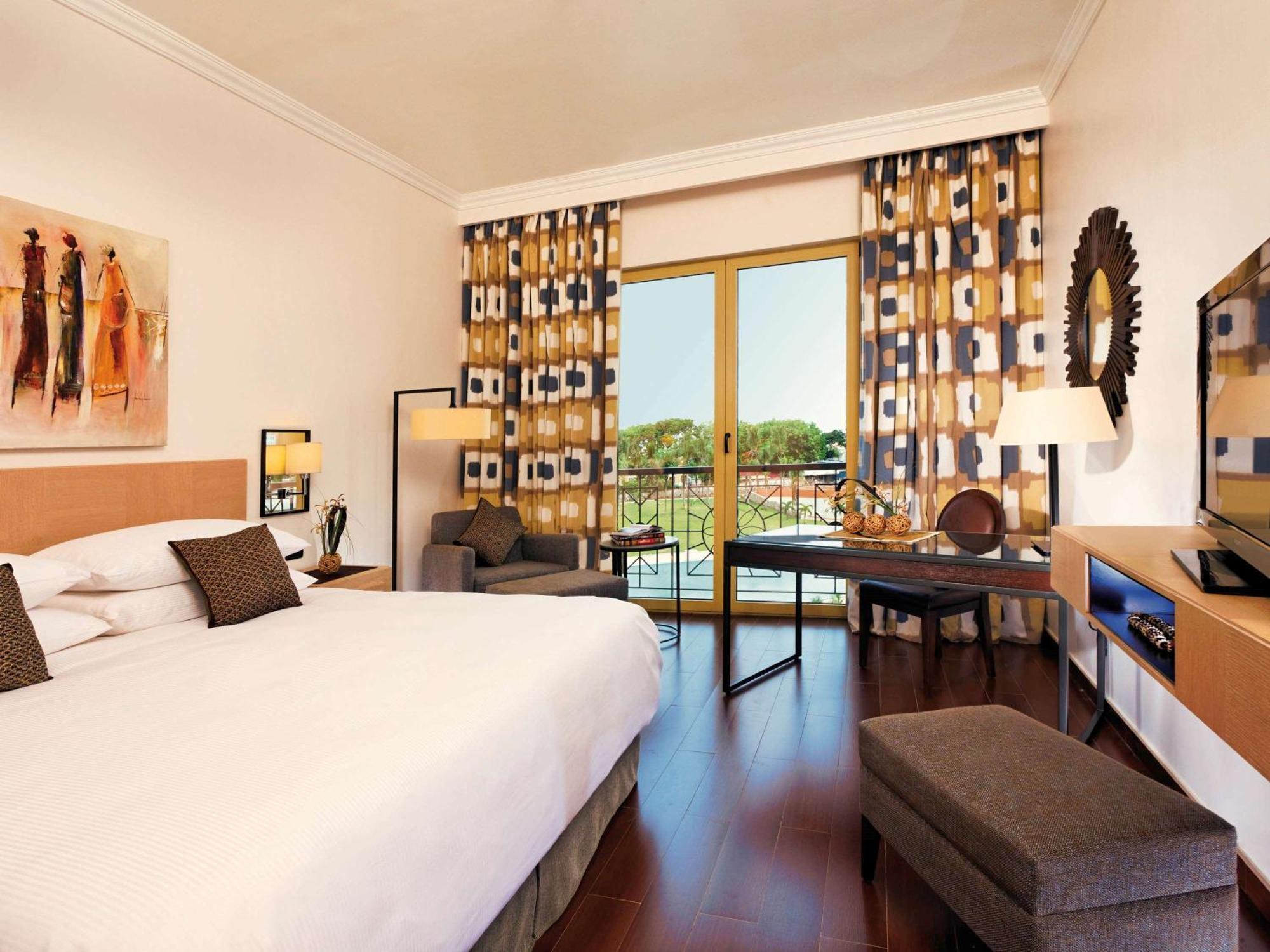 Moevenpick Ambassador Hotel Accra Eksteriør billede