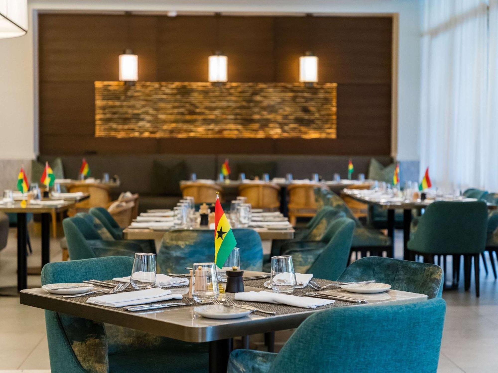 Moevenpick Ambassador Hotel Accra Eksteriør billede