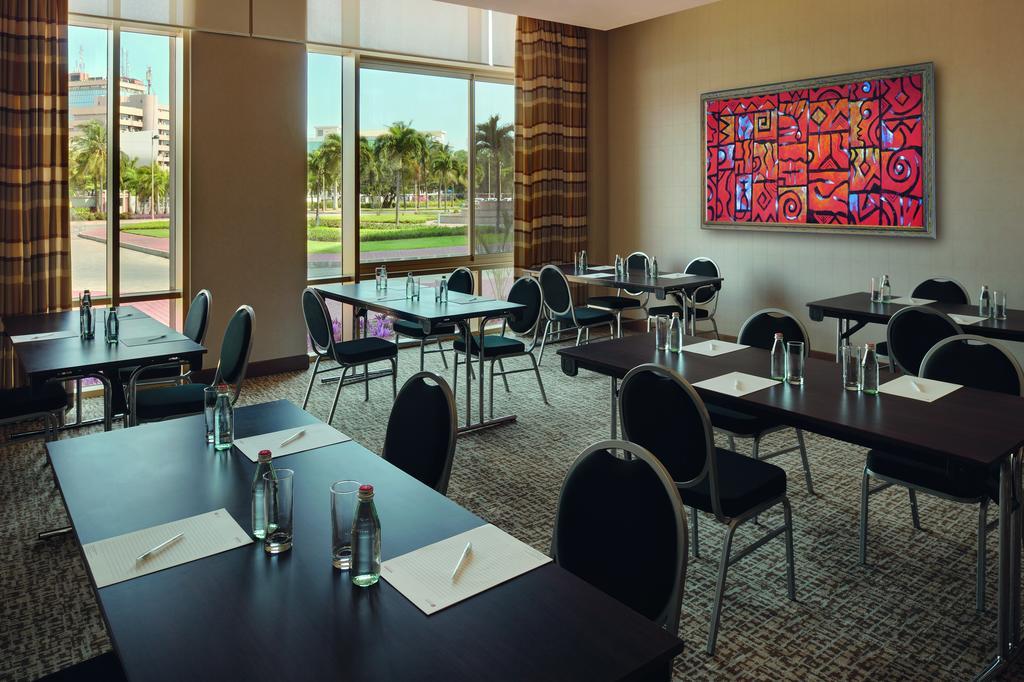 Moevenpick Ambassador Hotel Accra Eksteriør billede
