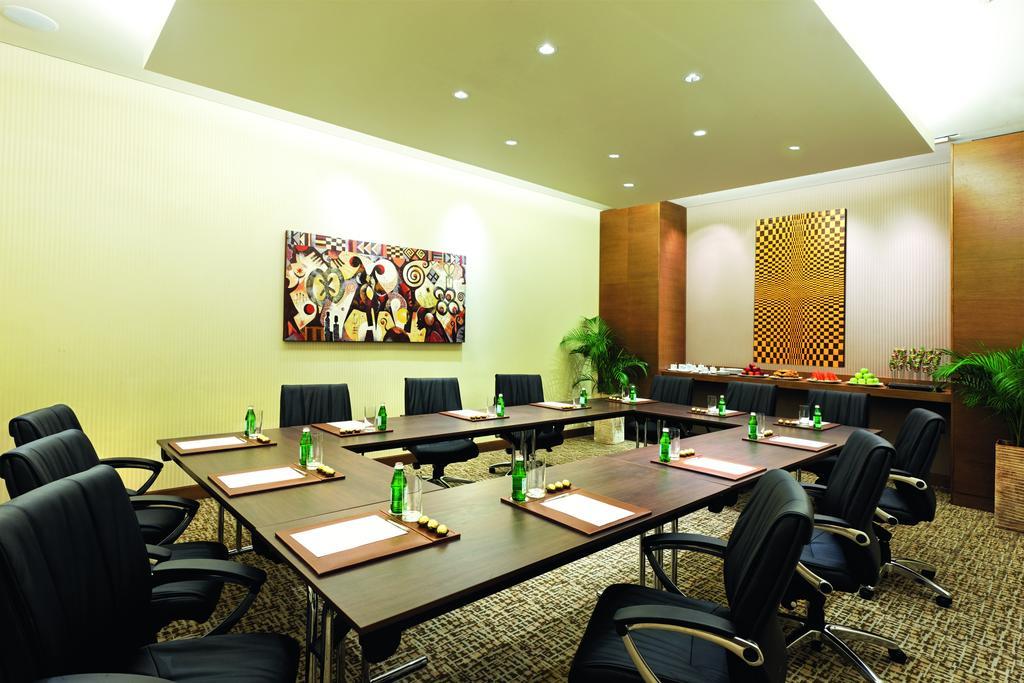 Moevenpick Ambassador Hotel Accra Eksteriør billede