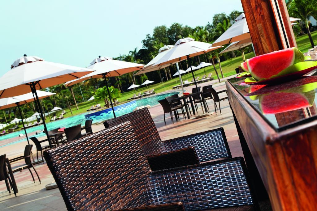 Moevenpick Ambassador Hotel Accra Eksteriør billede
