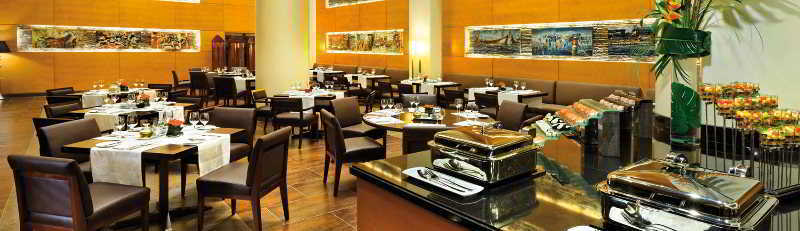 Moevenpick Ambassador Hotel Accra Eksteriør billede