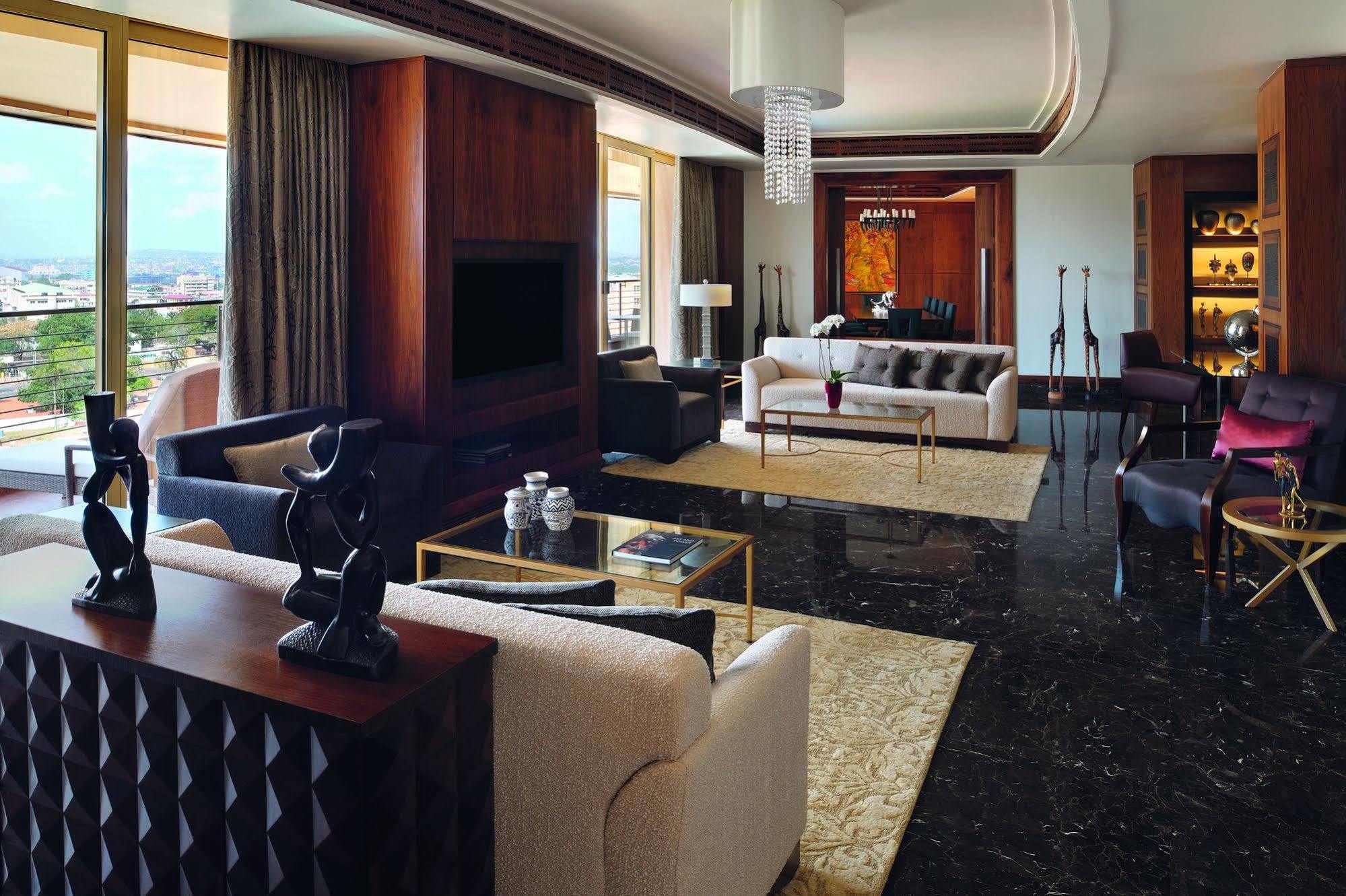 Moevenpick Ambassador Hotel Accra Eksteriør billede