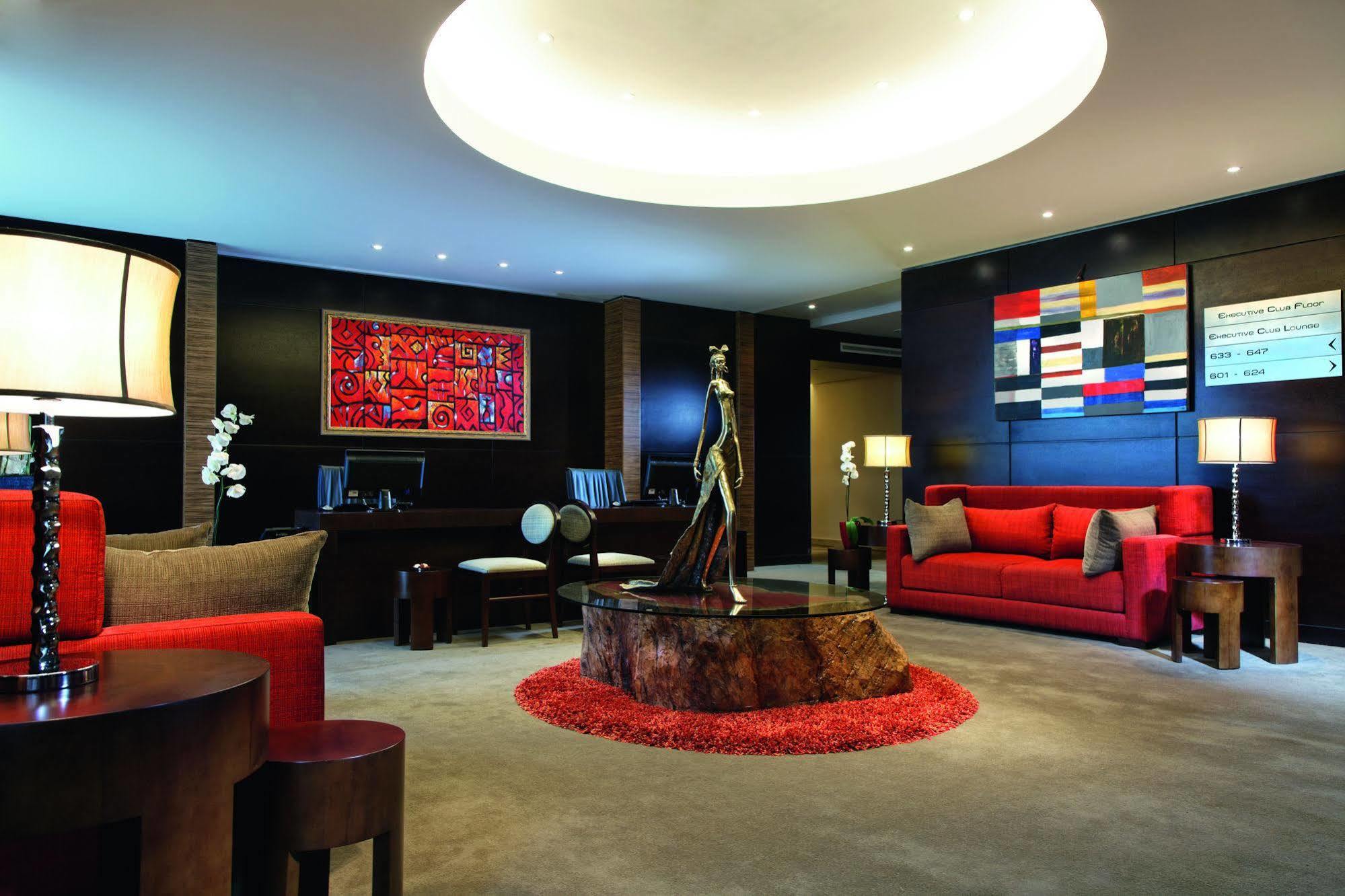Moevenpick Ambassador Hotel Accra Eksteriør billede